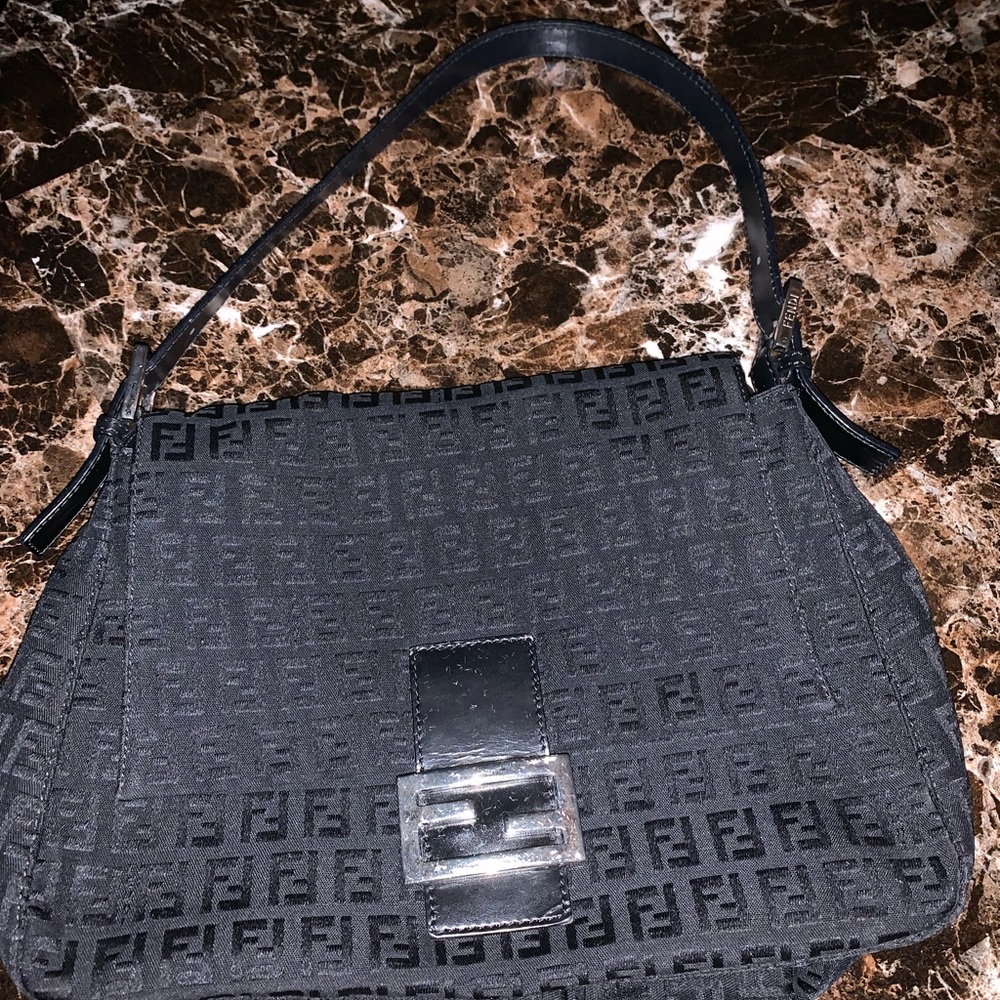 Fendi zucca mama original